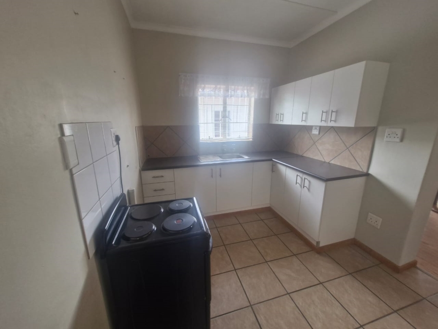 To Let 2 Bedroom Property for Rent in Oosterville Northern Cape